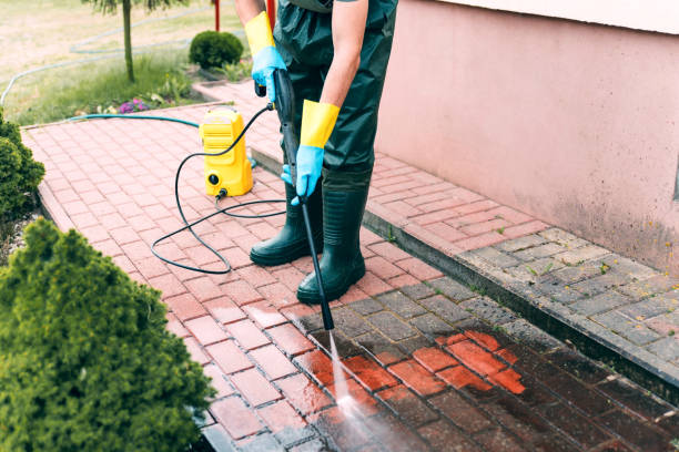 Best Commercial Pressure Washing  in Grinnell, IA